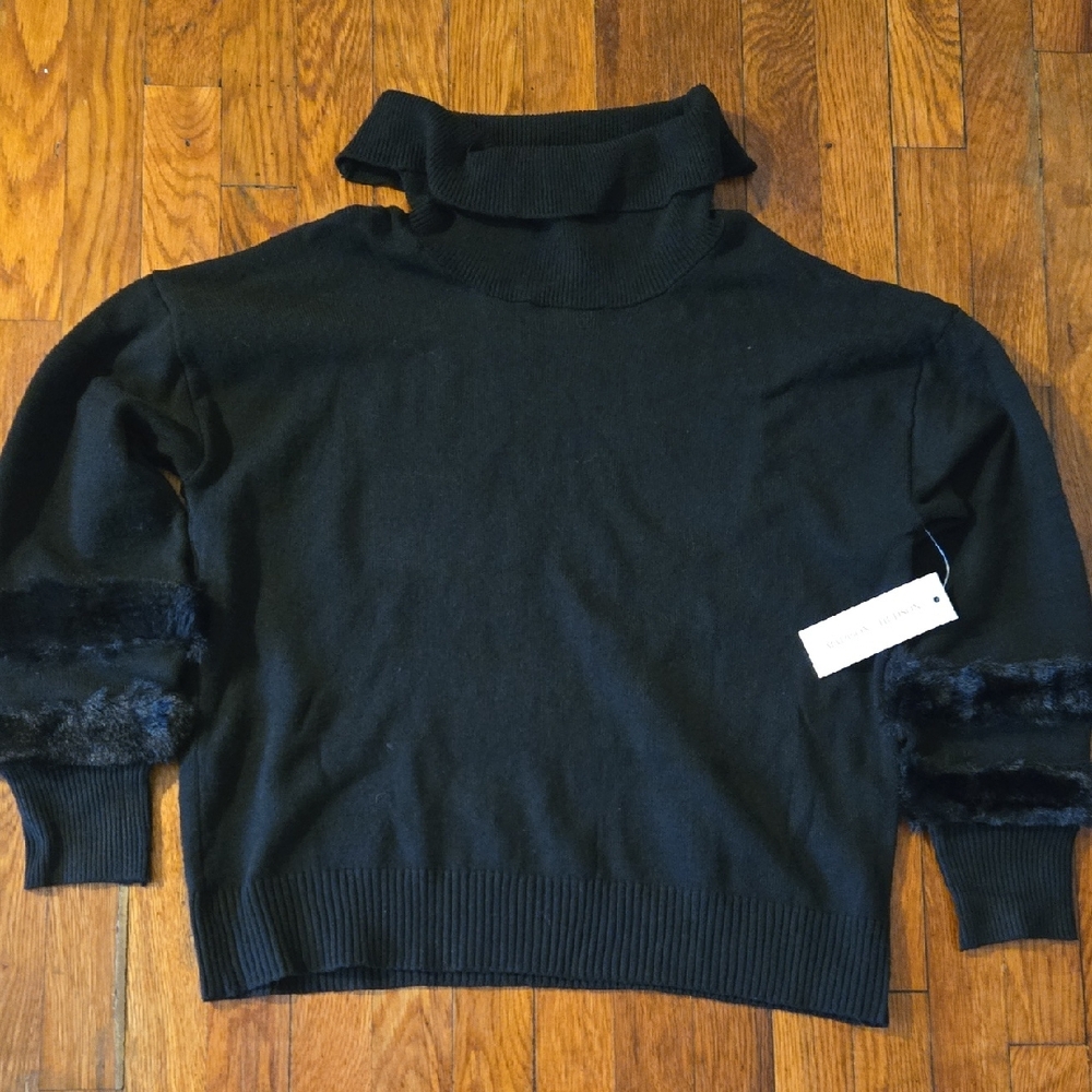 Women's Madison & Hudson Sweater In Size XL